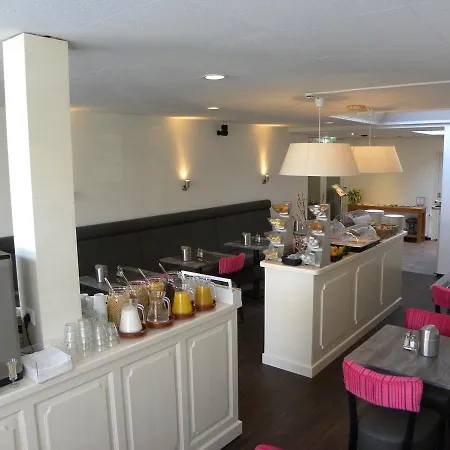 Roompot Strandplevier Hotelsuites Aparthotel 3*