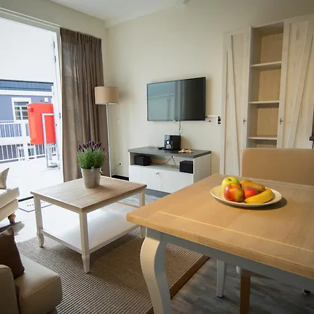 Roompot Strandplevier Hotelsuites Aparthotel 3*
