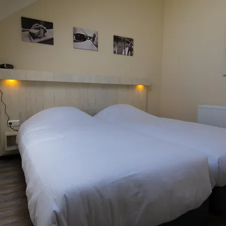 Roompot Strandplevier Hotelsuites De Koog (Texel)