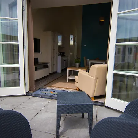 Roompot Strandplevier Hotelsuites Aparthotel De Koog (Texel)