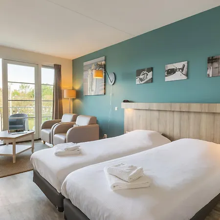 Aparthotel Roompot Strandplevier Hotelsuites 3*
