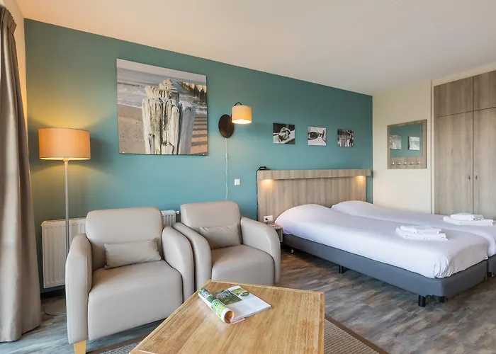 Roompot Strandplevier Hotelsuites Aparthotel De Koog (Texel)